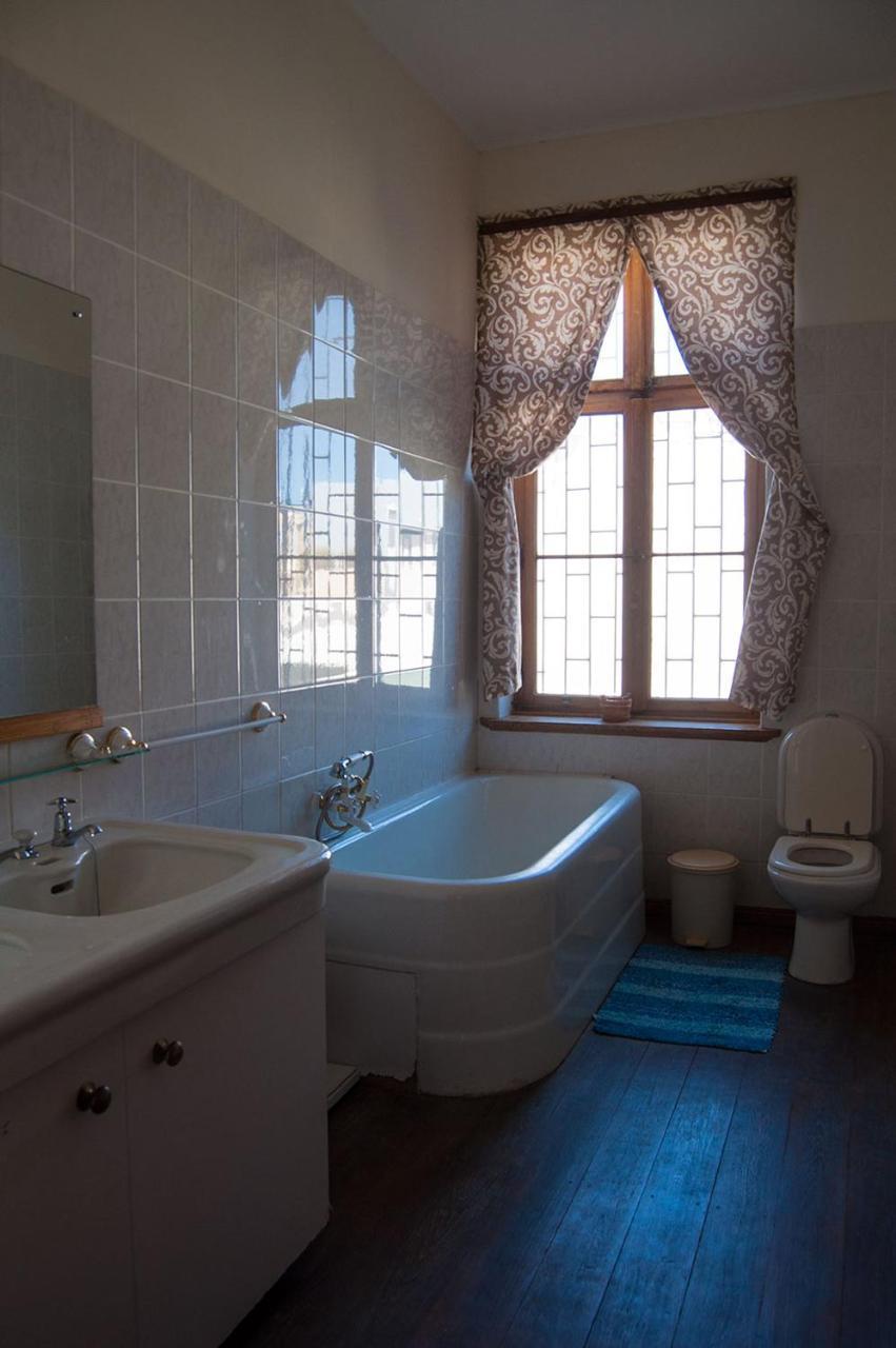 Historical Guesthouse - Self Catering Apartments Lüderitz Eksteriør bilde