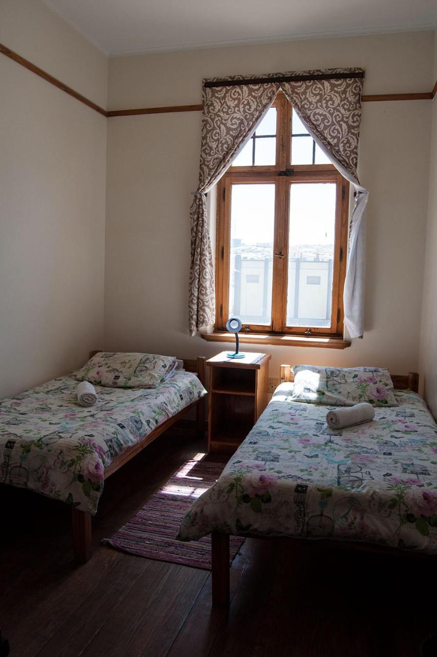 Historical Guesthouse - Self Catering Apartments Lüderitz Eksteriør bilde