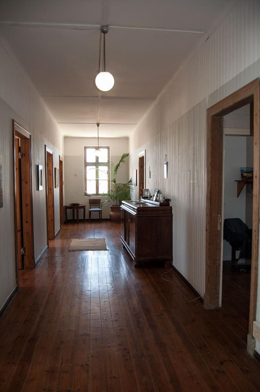 Historical Guesthouse - Self Catering Apartments Lüderitz Eksteriør bilde